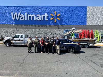 Walmart Store Manager Shawna Nulf, Pilot Rock Police Dept., Pendleton Police Dept., Pendleton Fire Dept.